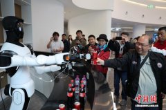 海外华文媒体代表走进成都